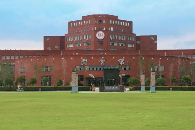 江西師范大學2.jpg
