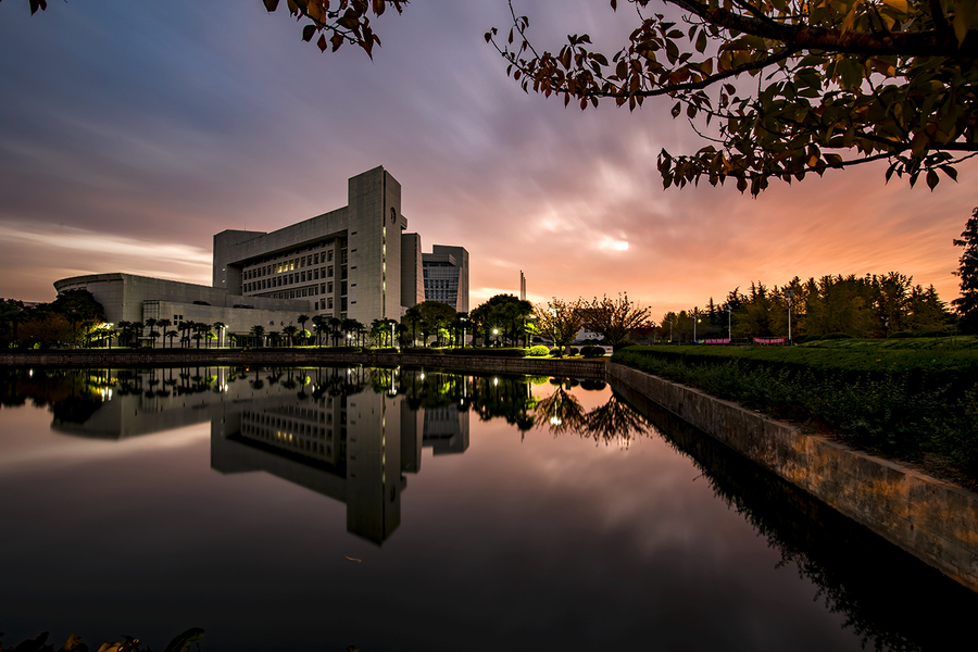 上海大學(xué).jpg