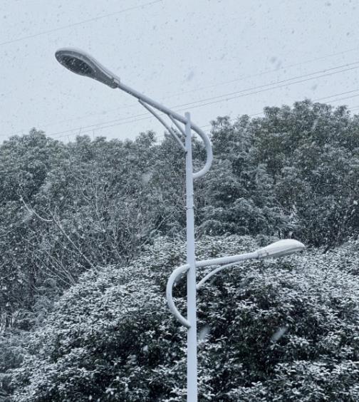 冬日雪舞，校園留痕！回憶無錫商業(yè)職業(yè)技術(shù)學(xué)院的那場雪！9.jpg