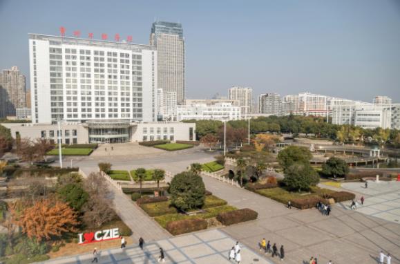 在常州工程，“橋”見(jiàn)美好！2.jpg