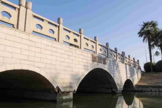 在常州工程，“橋”見(jiàn)美好！3.jpg