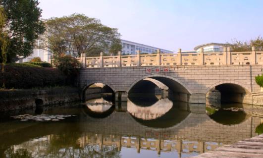 在常州工程，“橋”見(jiàn)美好！6.jpg
