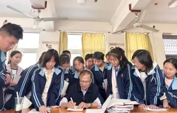 成賢等你來，共筑未來夢！2.jpg
