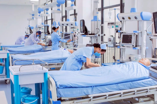 24招生季 ?專業(yè)巡禮 _ 醫(yī)學院：口腔醫(yī)學技術專業(yè)6.jpg