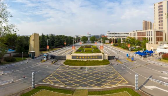 走進無錫職業(yè)技術(shù)學院，讓夢想起航4.jpg