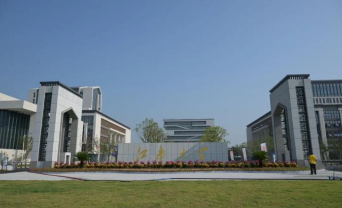 江南大學(xué)江陰霞客灣校區(qū)迎來首批新生！.jpg