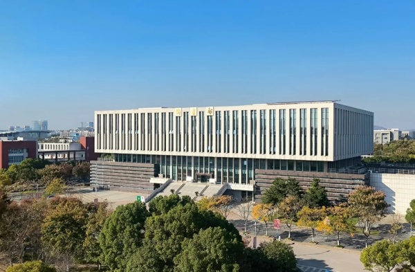 一鍵解鎖南京交通職業(yè)技術(shù)學(xué)院初冬“多巴胺”校園！3.webp_副本.jpg