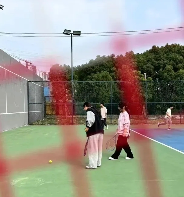 透過(guò)“縫隙”，看美好的蘇衛(wèi)校園生活！7.png