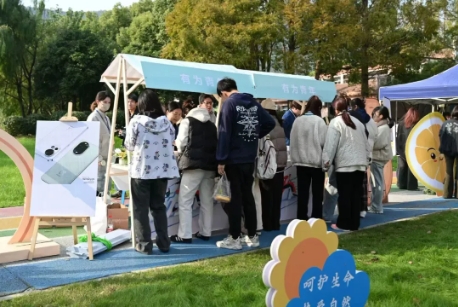 在無錫太湖學(xué)院，看見不一樣的“門”！7.png
