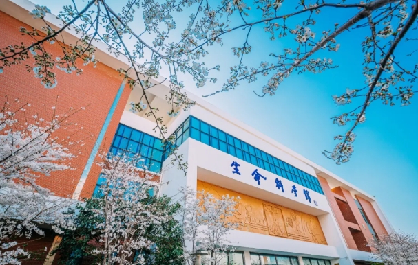 南京醫(yī)科大學(xué)康達(dá)學(xué)院入選中國(guó)一流獨(dú)立學(xué)院4.png