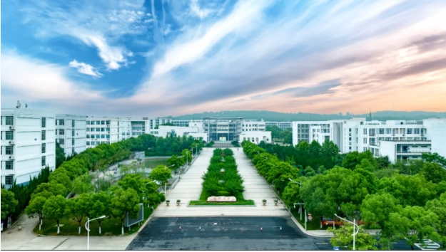 報(bào)考南京理工大學(xué)紫金學(xué)院的十大理由.png