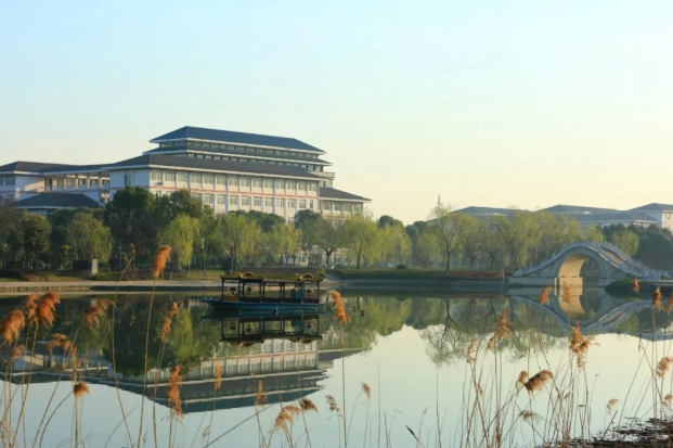 江海職業(yè)技術(shù)學(xué)院2025年江蘇3+2分段培養(yǎng)項(xiàng)目5.png