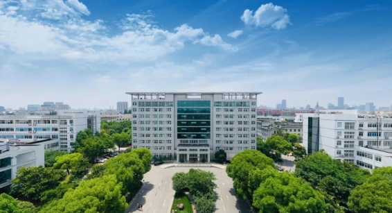 蘇州農(nóng)業(yè)職業(yè)技術(shù)學(xué)院2025年高考志 愿填報(bào)指南（江蘇?。?png