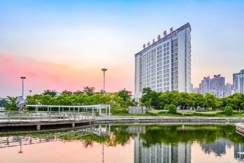 優(yōu)選工程，共赴前程——常州工程學(xué)院2025年江蘇高招報考指南5.png